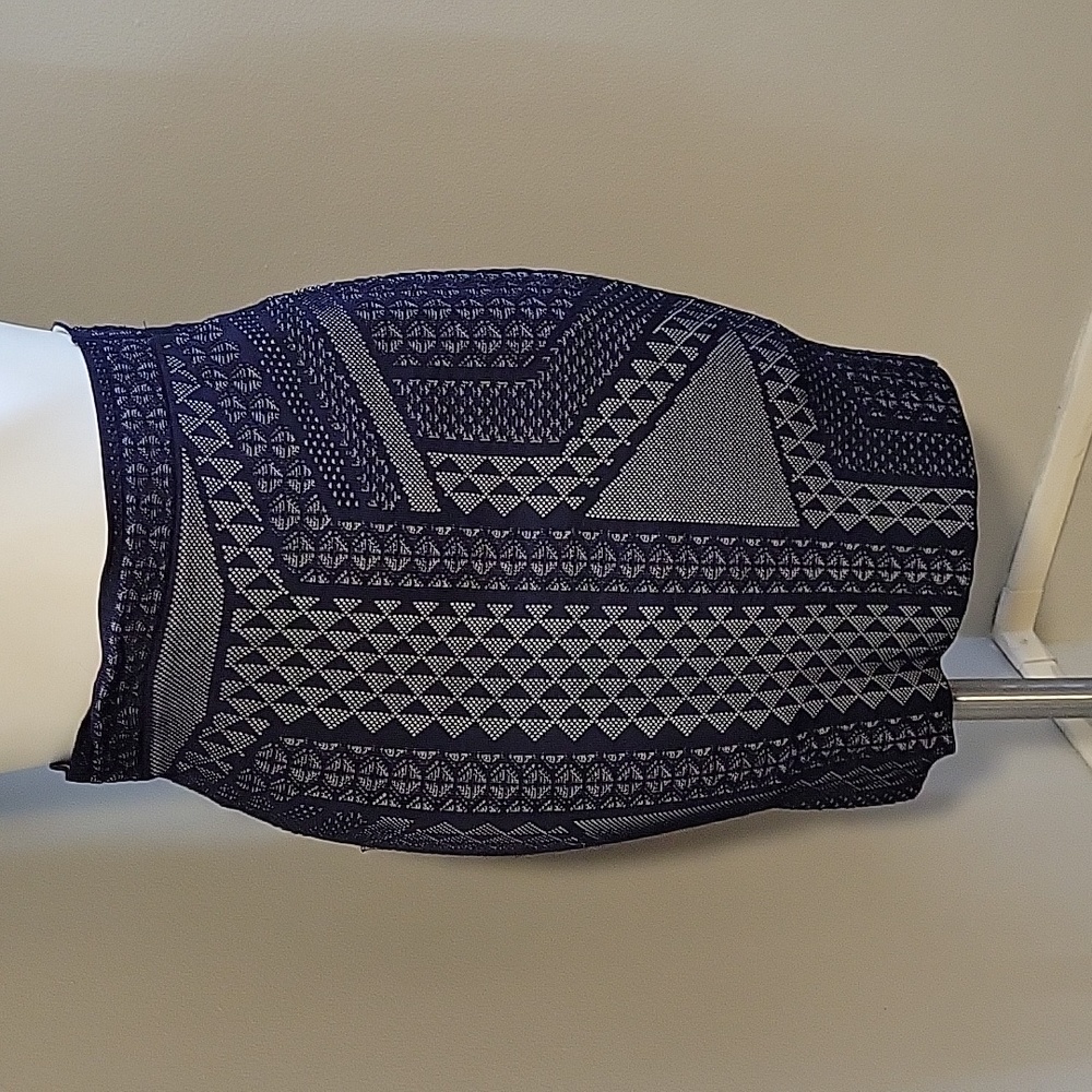 NWT BCBGMAXAZRIA Knit Skirt